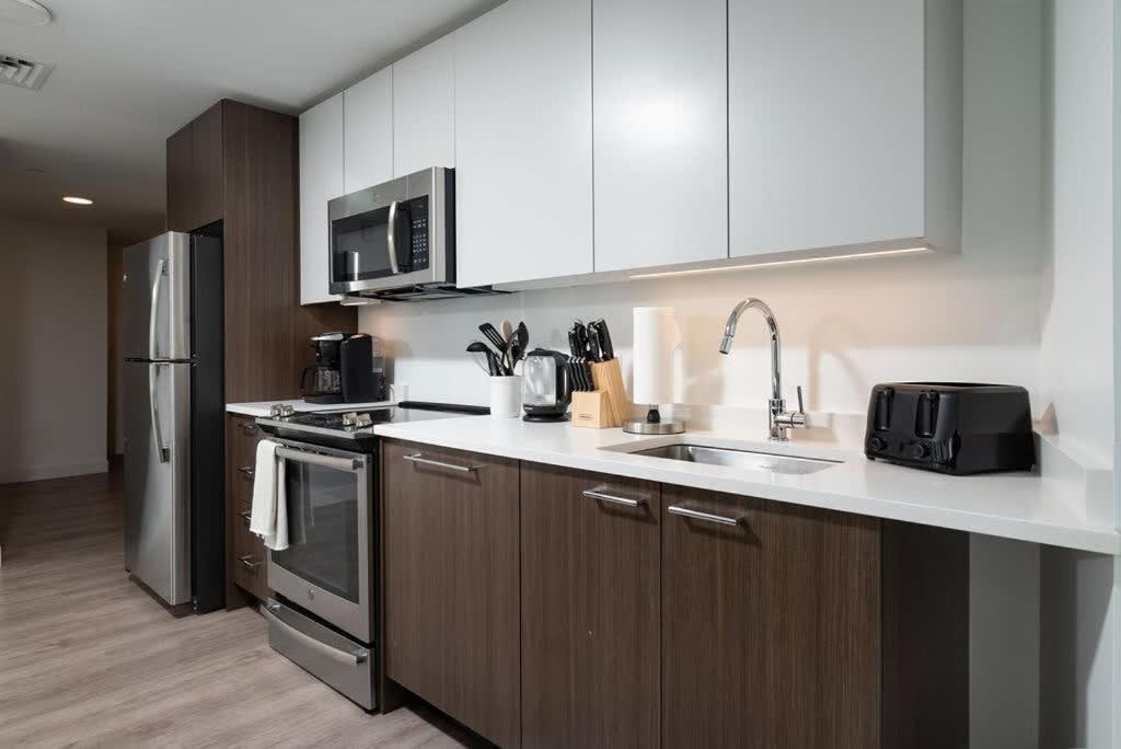 Square Penthouse Near Mit Harvard Wi-fi & Gym * Cambridge